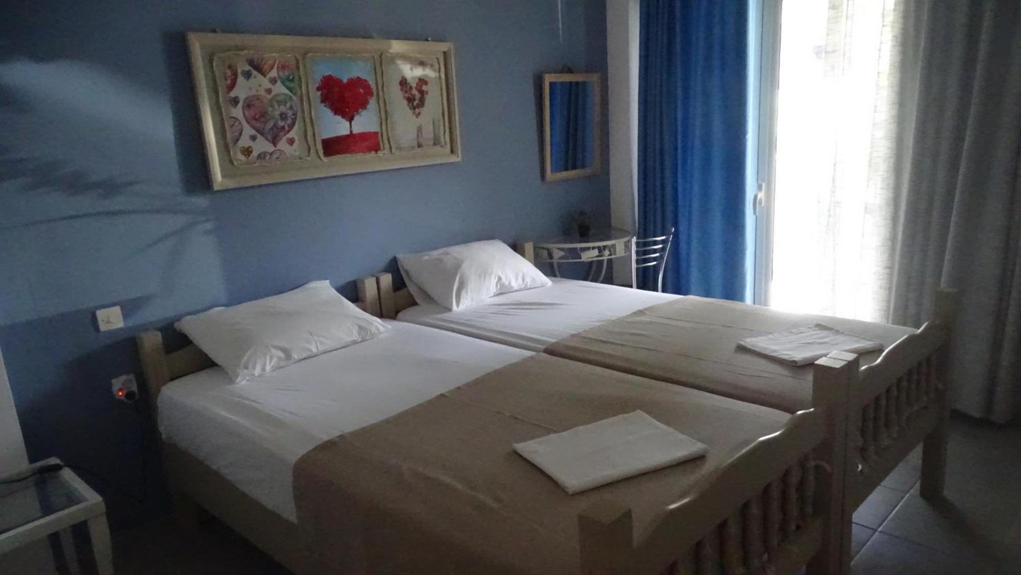 Blue Dreams Guest House Almiropotamos Exterior photo